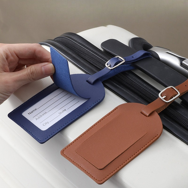 Étiquettes de bagage en cuir P - Men Accessories Name avis et prix