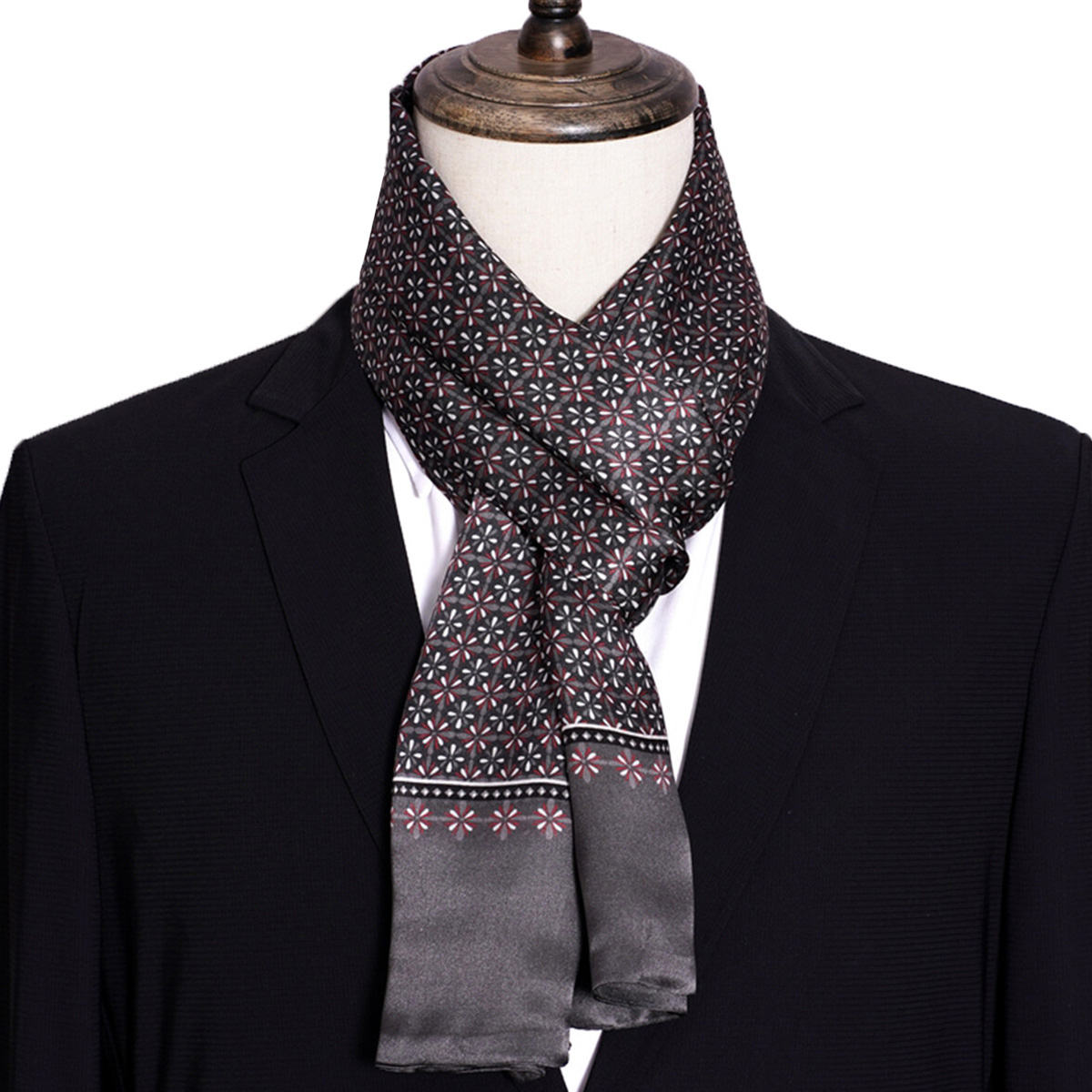 Nouveau foulard en soie à rayu - Men Accessories Sale avis et prix