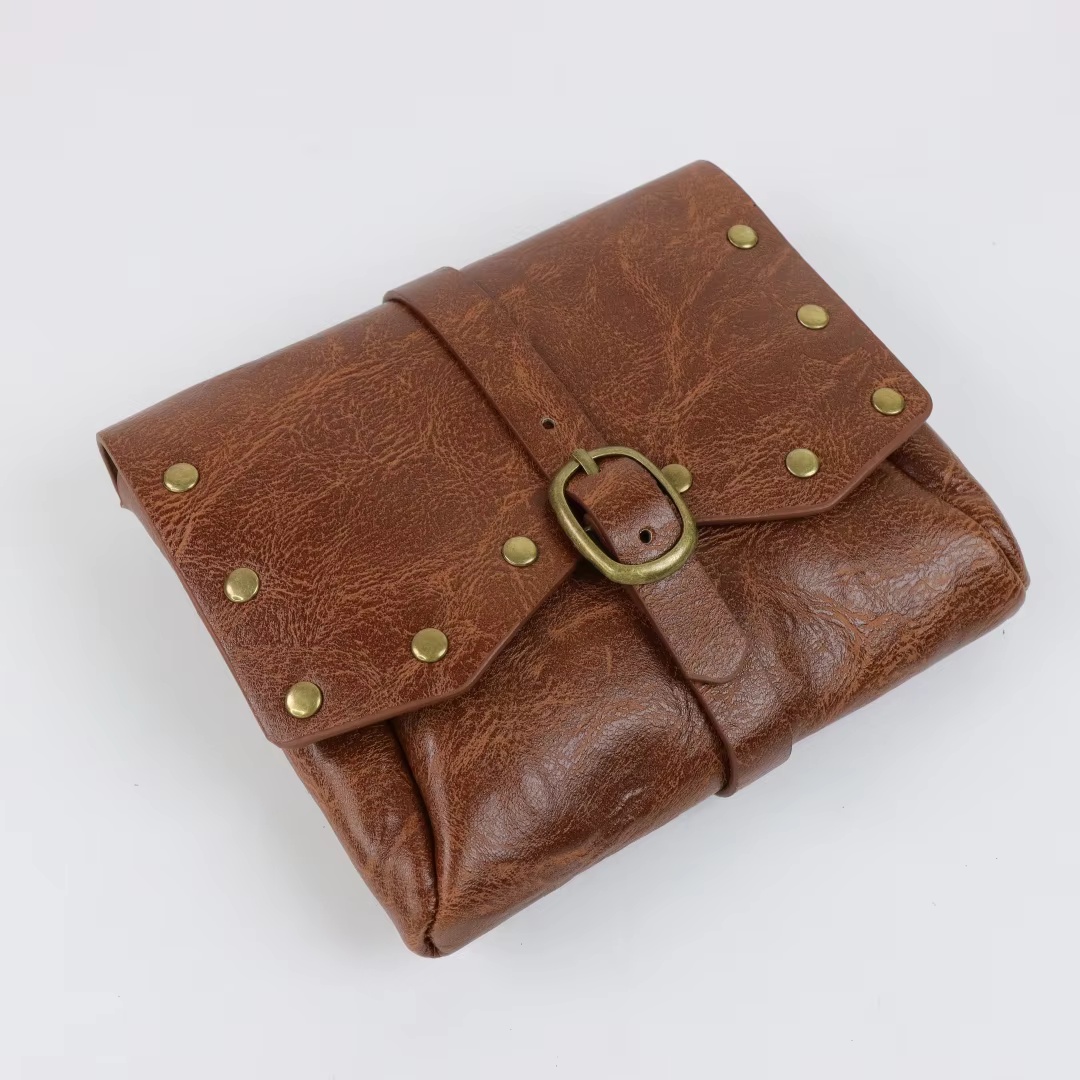 Sac pochette en cuir style Vik - Men Accessories Gadgets avis et prix
